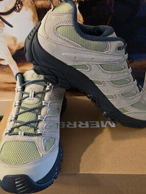 Merrell Men’s Moab 3 Hiking Shoes J038307 Shoes Sneakers Talc / Green Sz 11 NEW